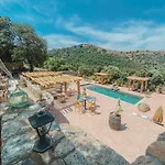 De Luxe 4 Etoiles A Pietralba, 4 Piscine Chauffee Balagne דירה *