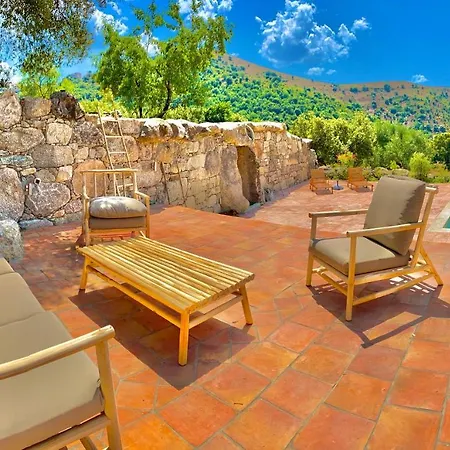 Appartement De Luxe 4 Etoiles A Pietralba, 4 Piscine Chauffee Balagne *