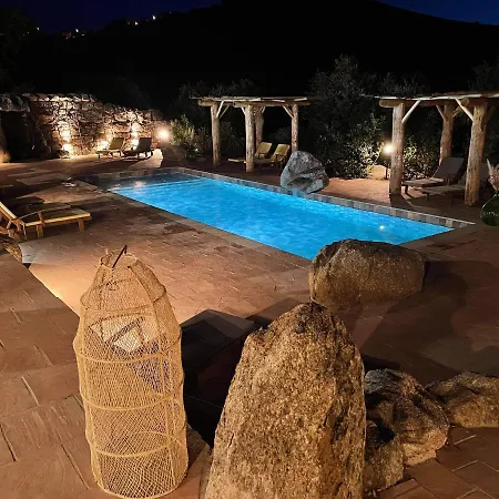 De Luxe 4 Etoiles A Pietralba, 4 Piscine Chauffee Balagne 아파트 *