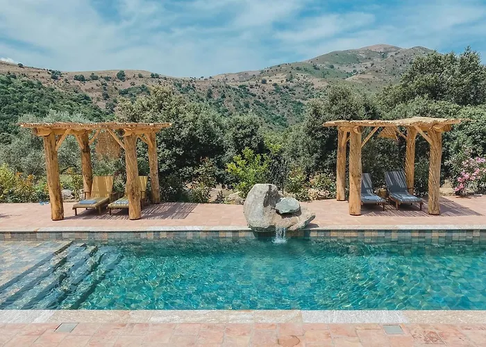 Apartment De Luxe 4 Etoiles A Pietralba, 4 Piscine Chauffee Balagne *