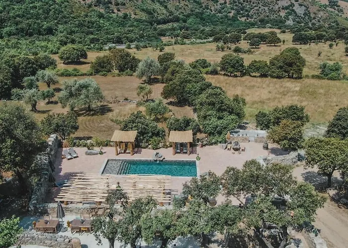 De Luxe 4 Etoiles A Pietralba, 4 Piscine Chauffee Balagne Apartment