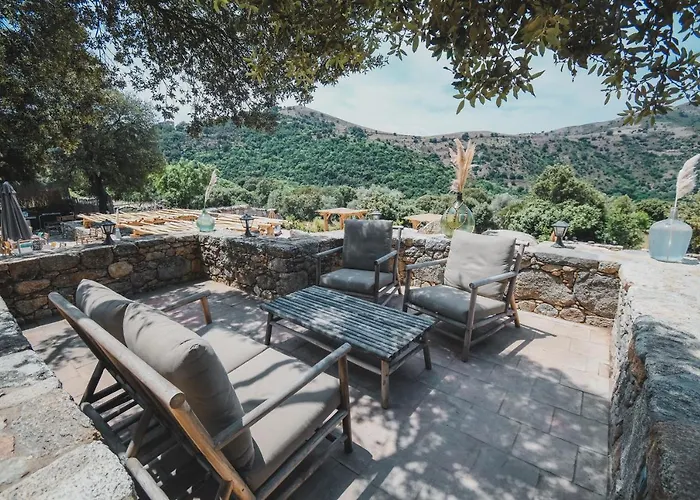 Apartment De Luxe 4 Etoiles A Pietralba, 4 Piscine Chauffee Balagne