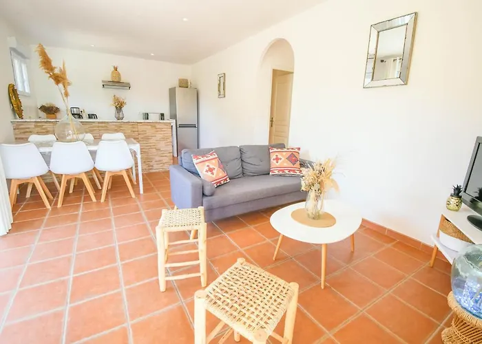 De Luxe 4 Etoiles A Pietralba, 4 Piscine Chauffee Balagne Apartment