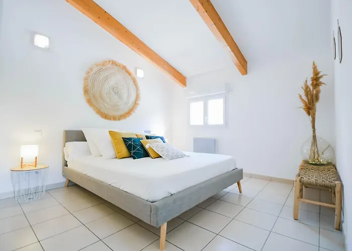 De Luxe 4 Etoiles A Pietralba, 4 Piscine Chauffee Balagne Apartment