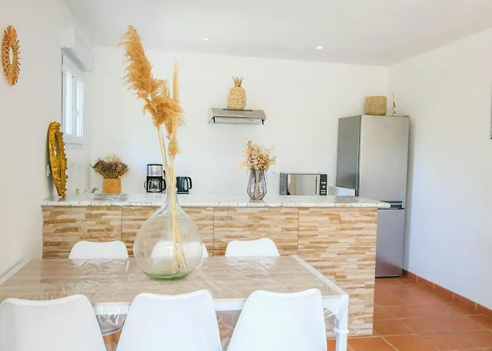 Apartment De Luxe 4 Etoiles A Pietralba, 4 Piscine Chauffee Balagne *