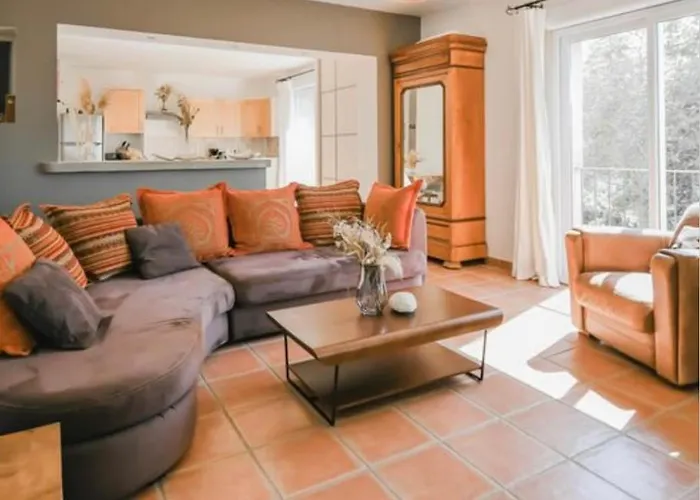 Apartment De Luxe 4 Etoiles A Pietralba, 4 Piscine Chauffee Balagne *